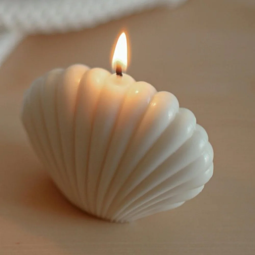 Sea shell candle